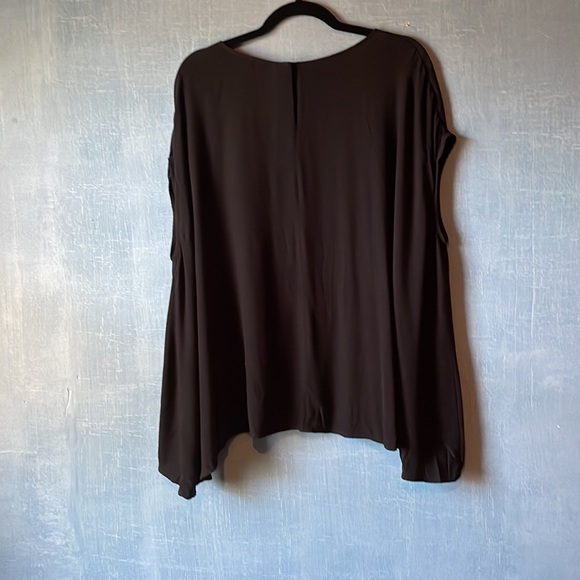 Black cap sleeve top - Picture 2 of 3